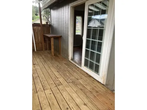 645 S 14th Street Cottage Grove OR 97424