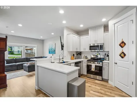 16786 SE Scouters Mountain Road Happy Valley OR 97086