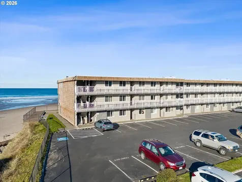 145 NW Inlet Avenue Lincoln City OR 97367