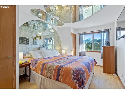 145 NW Inlet Avenue Lincoln City OR 97367
