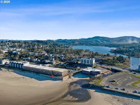 145 NW Inlet Avenue Lincoln City OR 97367