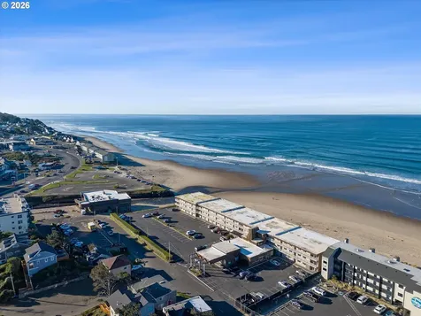 145 NW Inlet Avenue Lincoln City OR 97367