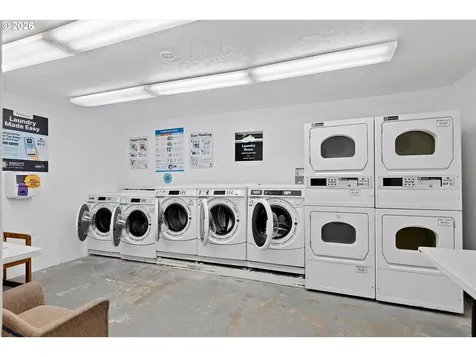 145 NW Inlet Avenue Lincoln City OR 97367