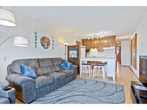 145 NW Inlet Avenue Lincoln City OR 97367