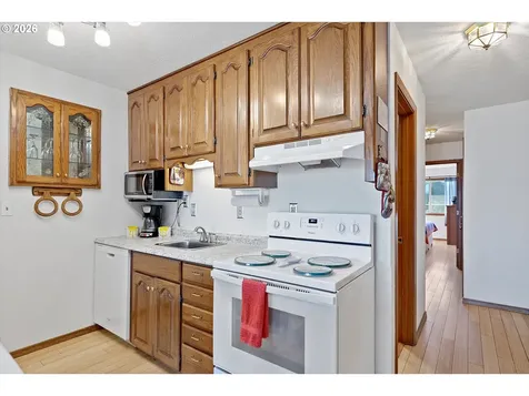145 NW Inlet Avenue Lincoln City OR 97367