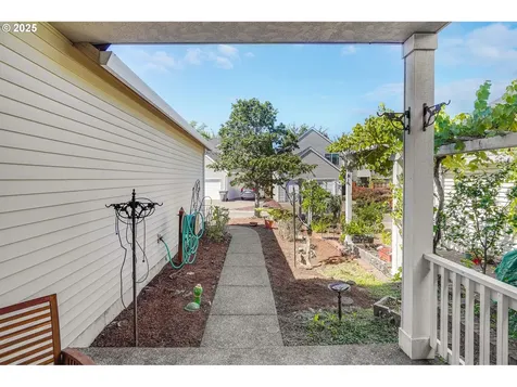 6253 SW Arbor Grove Drive Corvallis OR 97333