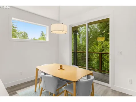939 SE Roberts Avenue Gresham OR 97080