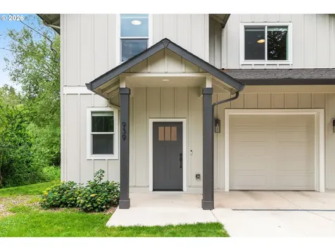 939 SE Roberts Avenue Gresham OR 97080