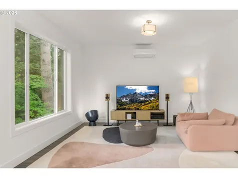 939 SE Roberts Avenue Gresham OR 97080