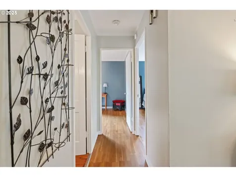 9342 N Saint Johns Avenue Portland OR 97203