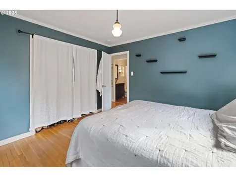 9342 N Saint Johns Avenue Portland OR 97203