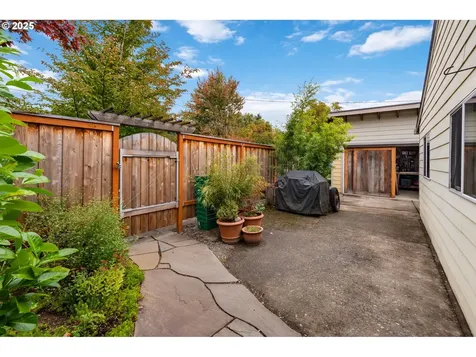 9342 N Saint Johns Avenue Portland OR 97203