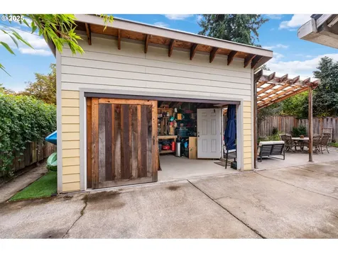 9342 N Saint Johns Avenue Portland OR 97203