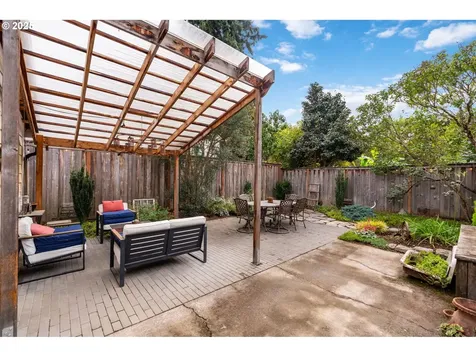 9342 N Saint Johns Avenue Portland OR 97203