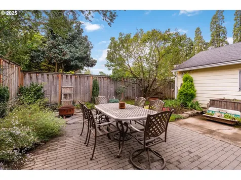9342 N Saint Johns Avenue Portland OR 97203