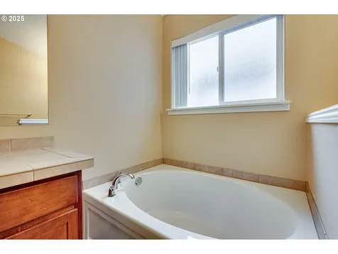3822 SE 189th Avenue Vancouver WA 98683