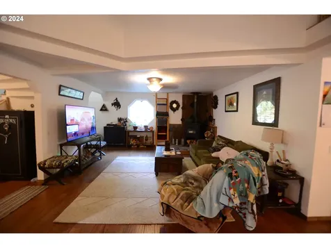 60645 NW Cochran Road Timber OR 97144