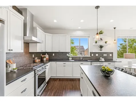 29276 SW Costa Circle Wilsonville OR 97070