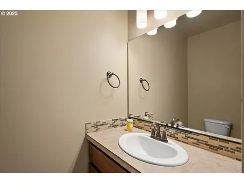 4107 NE 109th Circle Vancouver WA 98686