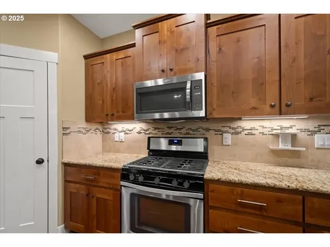 4107 NE 109th Circle Vancouver WA 98686