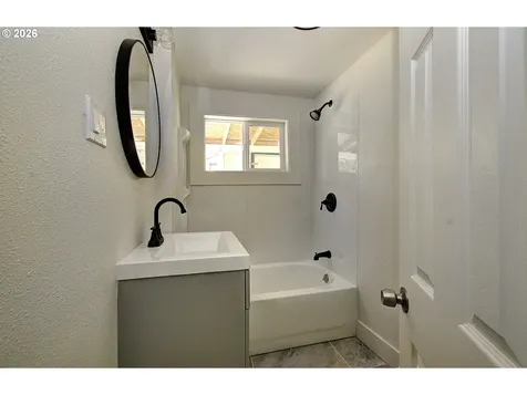 6405 Westside Highway Castle Rock WA 98611