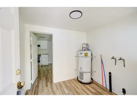 6405 Westside Highway Castle Rock WA 98611