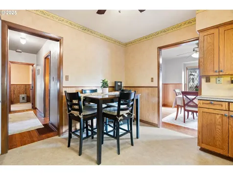 1943 SE 22nd Avenue Portland OR 97214