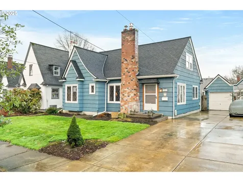 1943 SE 22nd Avenue Portland OR 97214
