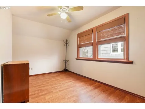 1943 SE 22nd Avenue Portland OR 97214