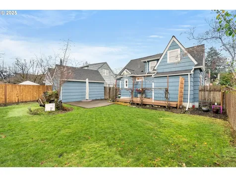 1943 SE 22nd Avenue Portland OR 97214