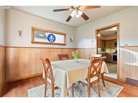 1943 SE 22nd Avenue Portland OR 97214