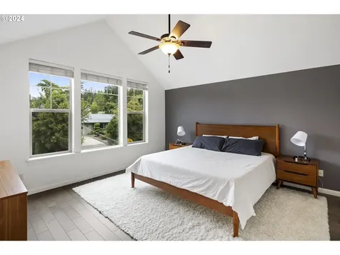 8235 SW 47th Avenue Portland OR 97219