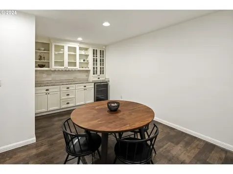 8235 SW 47th Avenue Portland OR 97219