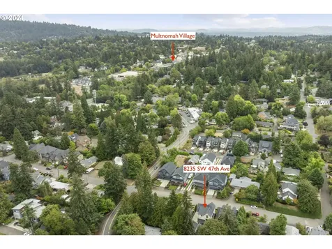 8235 SW 47th Avenue Portland OR 97219