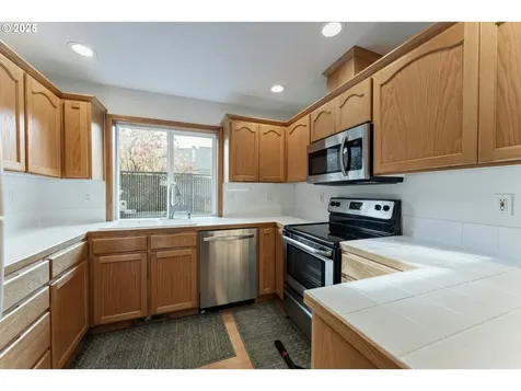13826 SE Boise Court Portland OR 97236