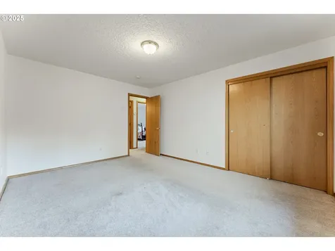 13826 SE Boise Court Portland OR 97236