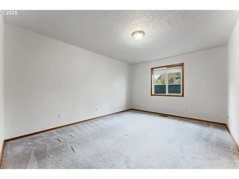 13826 SE Boise Court Portland OR 97236