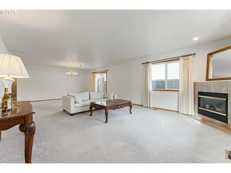 13826 SE Boise Court Portland OR 97236