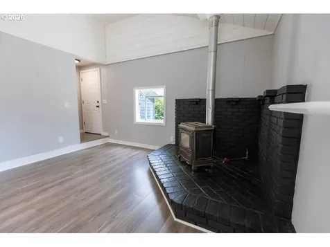 2306 Jefferson Street Sweet Home OR 97386