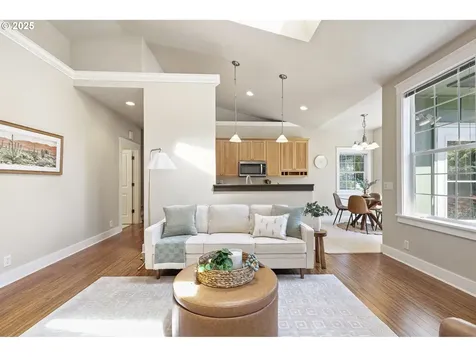 4469 Calumet Way Eugene OR 97404