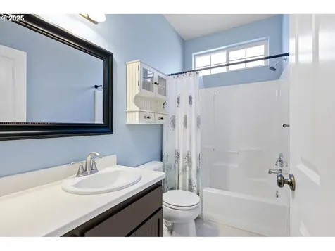 4469 Calumet Way Eugene OR 97404