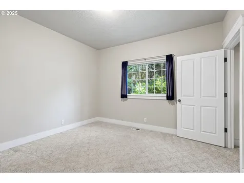 4469 Calumet Way Eugene OR 97404