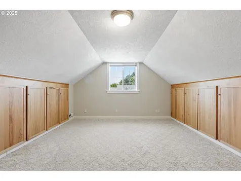4469 Calumet Way Eugene OR 97404