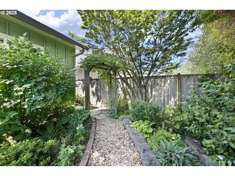 4469 Calumet Way Eugene OR 97404