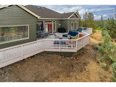 7986 Little Falls Court Redmond OR 97756