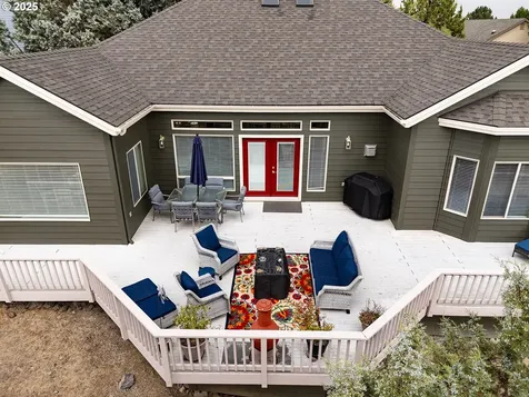 7986 Little Falls Court Redmond OR 97756