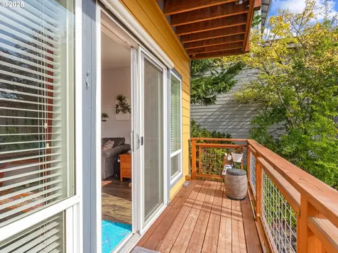 943 W Y Street Washougal WA 98671