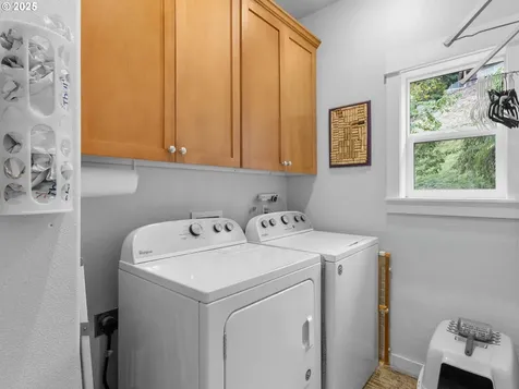 943 W Y Street Washougal WA 98671