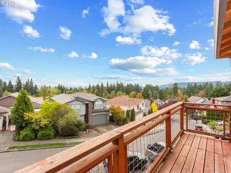 943 W Y Street Washougal WA 98671