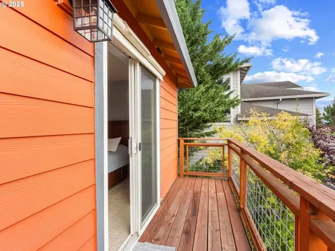 943 W Y Street Washougal WA 98671